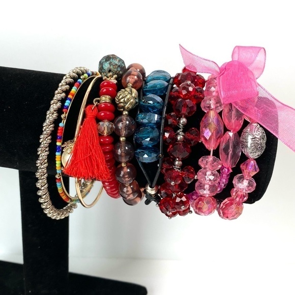 Jewelry Lot Wearable Bracelets Bangles Stretch 8 items - Picture 3 of 9